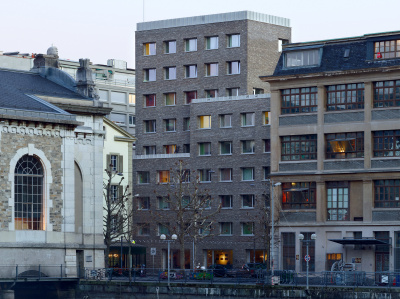 Studentenwohnheim , Rue de la Coulouvrenière - kleine Darstellung