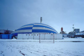 Sporthalle-weiss blaues Zelt