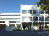 Sonderschule + Wohnheim Institut