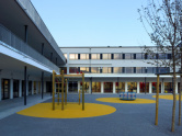 Sonderschule + Wohnheim Institut