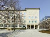 Verwaltungsgebäude Novartis, For
