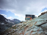 Berghütte am Moirygletscher