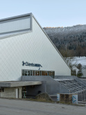 Eislaufhalle Clientiis Arena, Um