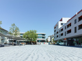 Centre commercial, logements pla